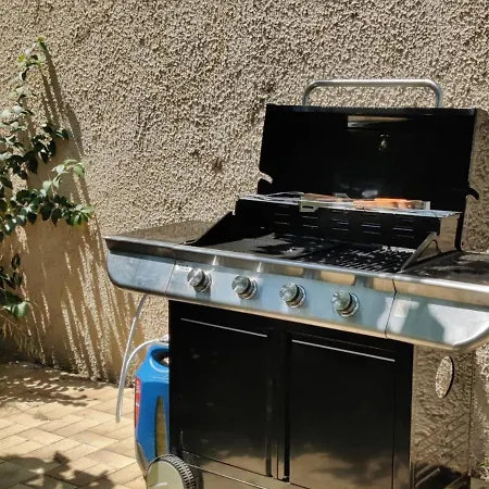 Casa de Férias Maison Climatisee Pour Vous Seul Avec Piscine Et Jardin *