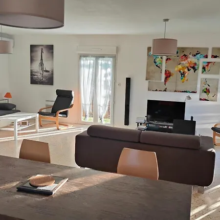 Maison Climatisee Pour Vous Seul Avec Piscine Et Jardin Ferienhaus